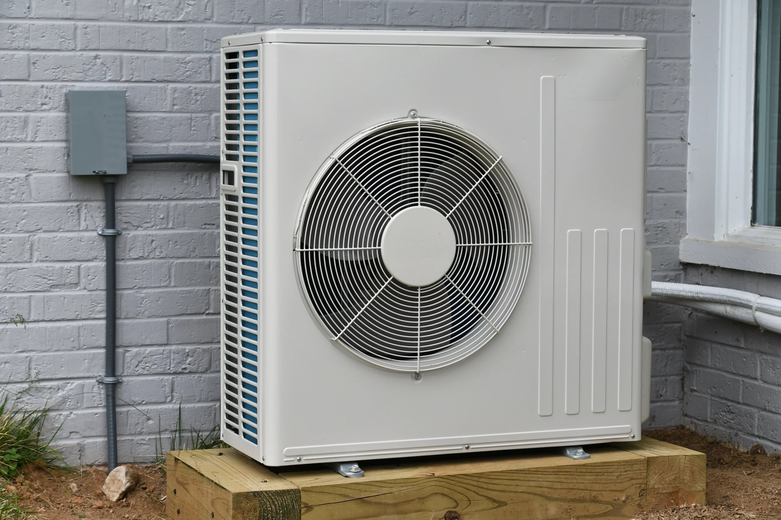 high-efficiency-hvac-outdoor-unit-logos-removed-2023-11-27-05-08-50-utc